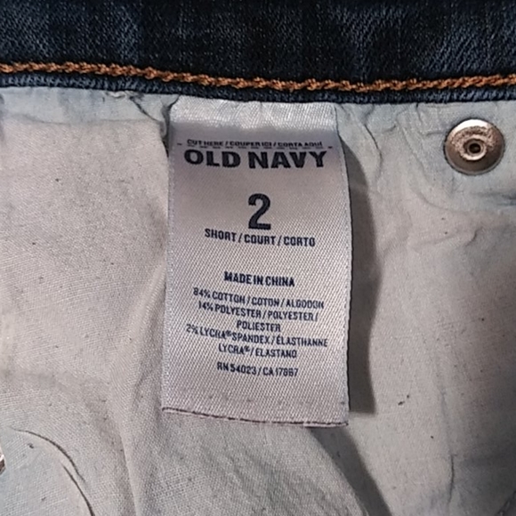 Old Navy Skinny Jeans - Size 2 - Picture 2 of 2